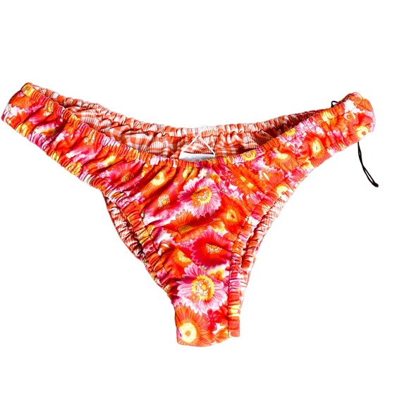 NWT VDM Swim Reversible Bikini in Gingham/Retro Daisy - Picture 10 of 16